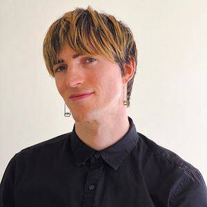 Meet your Posher, Ari